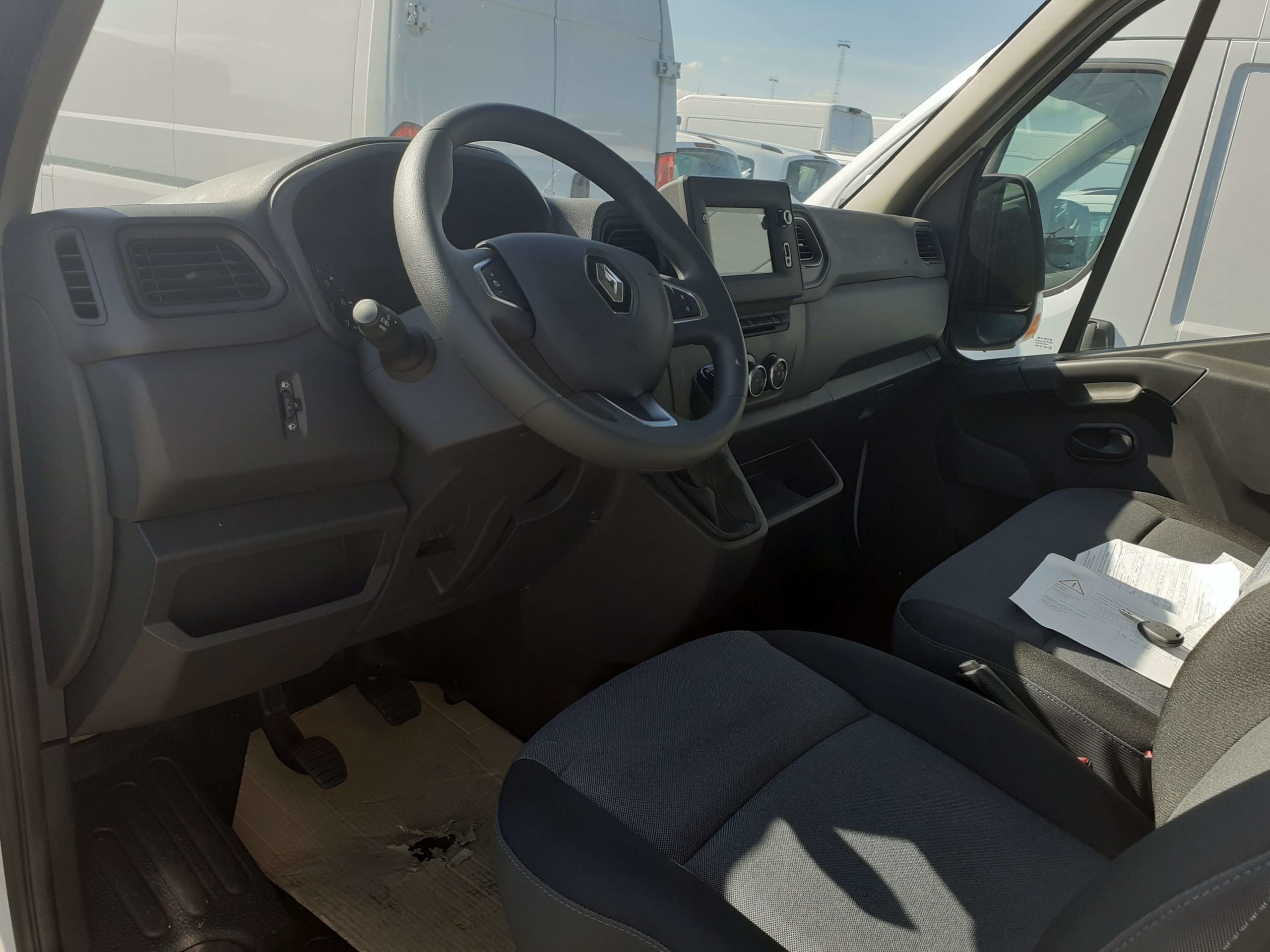 2019 Renault Master Chassis Cab L4L 4.5 tons RWD 2.3L Diesel 6-Speed MT  Dual Rear Wheels - CAS Auto