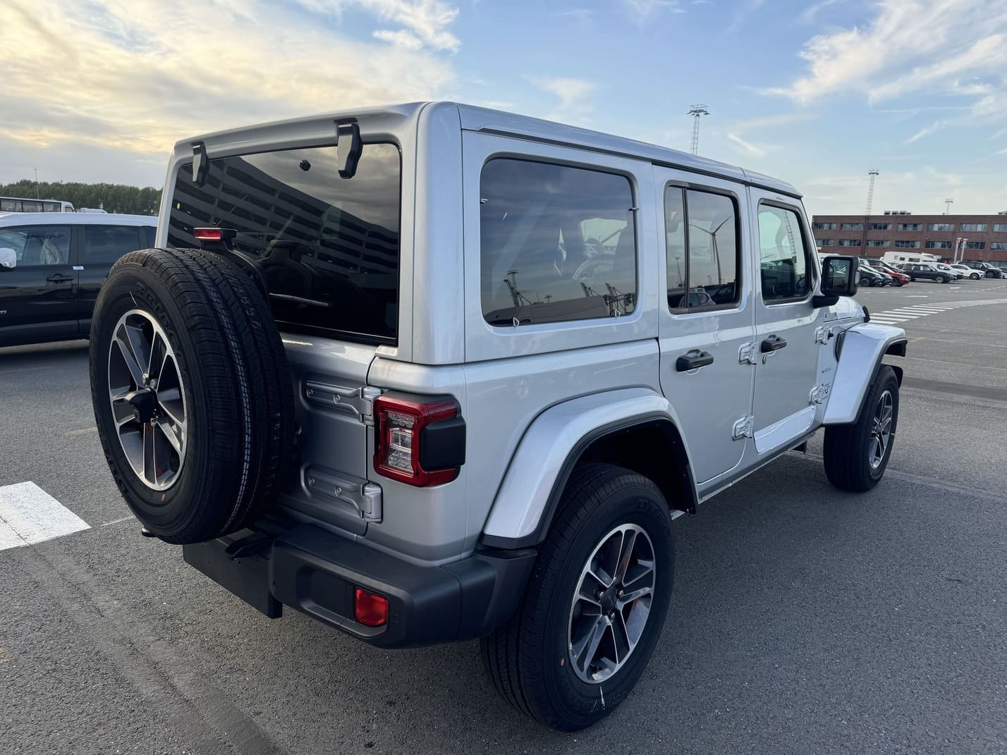 Jeep Wrangler Sahara 2023null