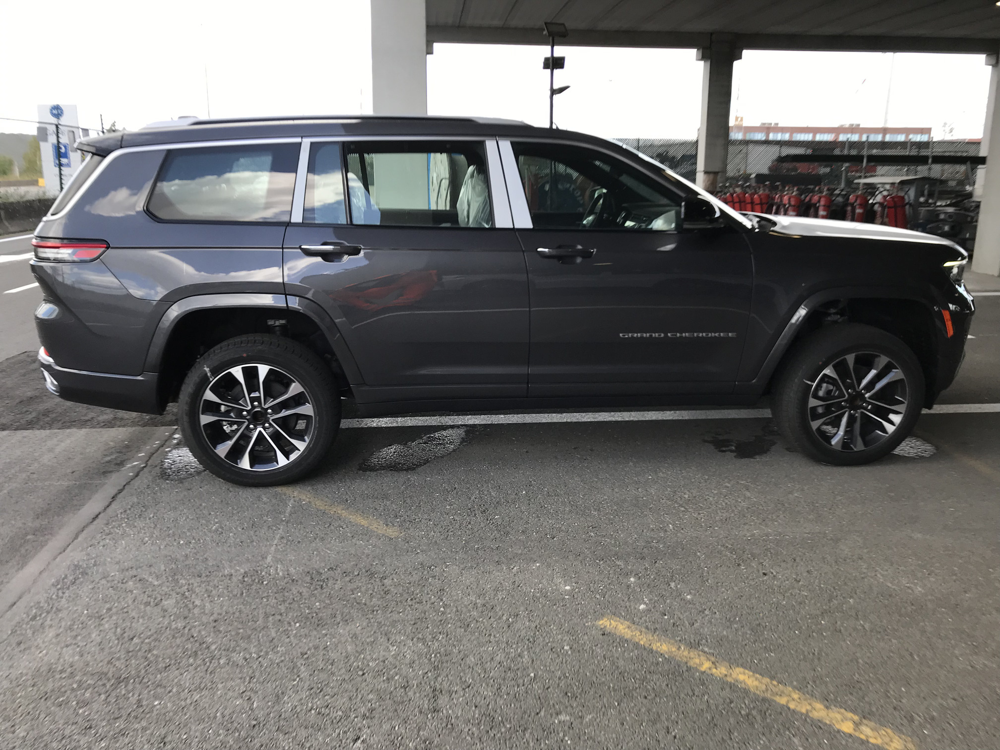2023 Jeep Grand Cherokee L Overland 4x4 3.6L Gas 8-Speed 7-Seater