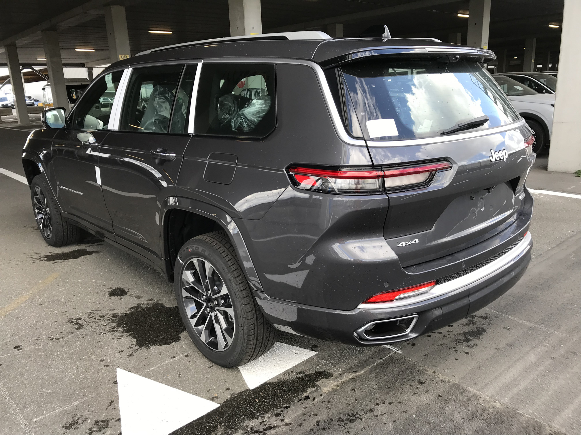 2023 Jeep Grand Cherokee L Overland 4x4 3.6L Gas 8-Speed 7-Seater