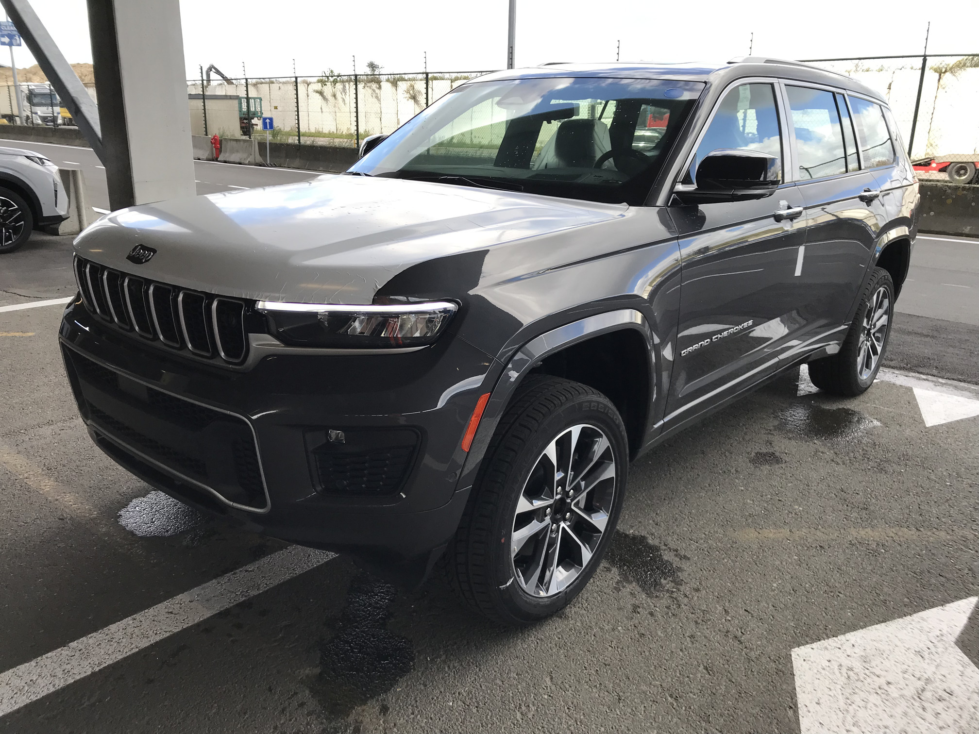 2023 Jeep Grand Cherokee L Overland 4x4 3.6L Gas 8-Speed 7-Seater